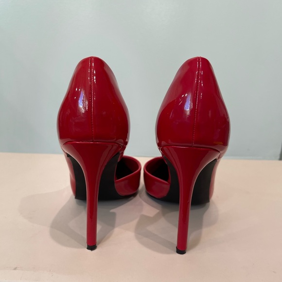 Steve Madden Red Patent Leather Pumps size 8.5 - Picture 3 of 6